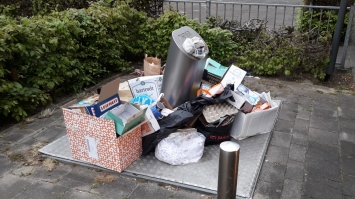 Volle (ondergrondse) papiercontainer?